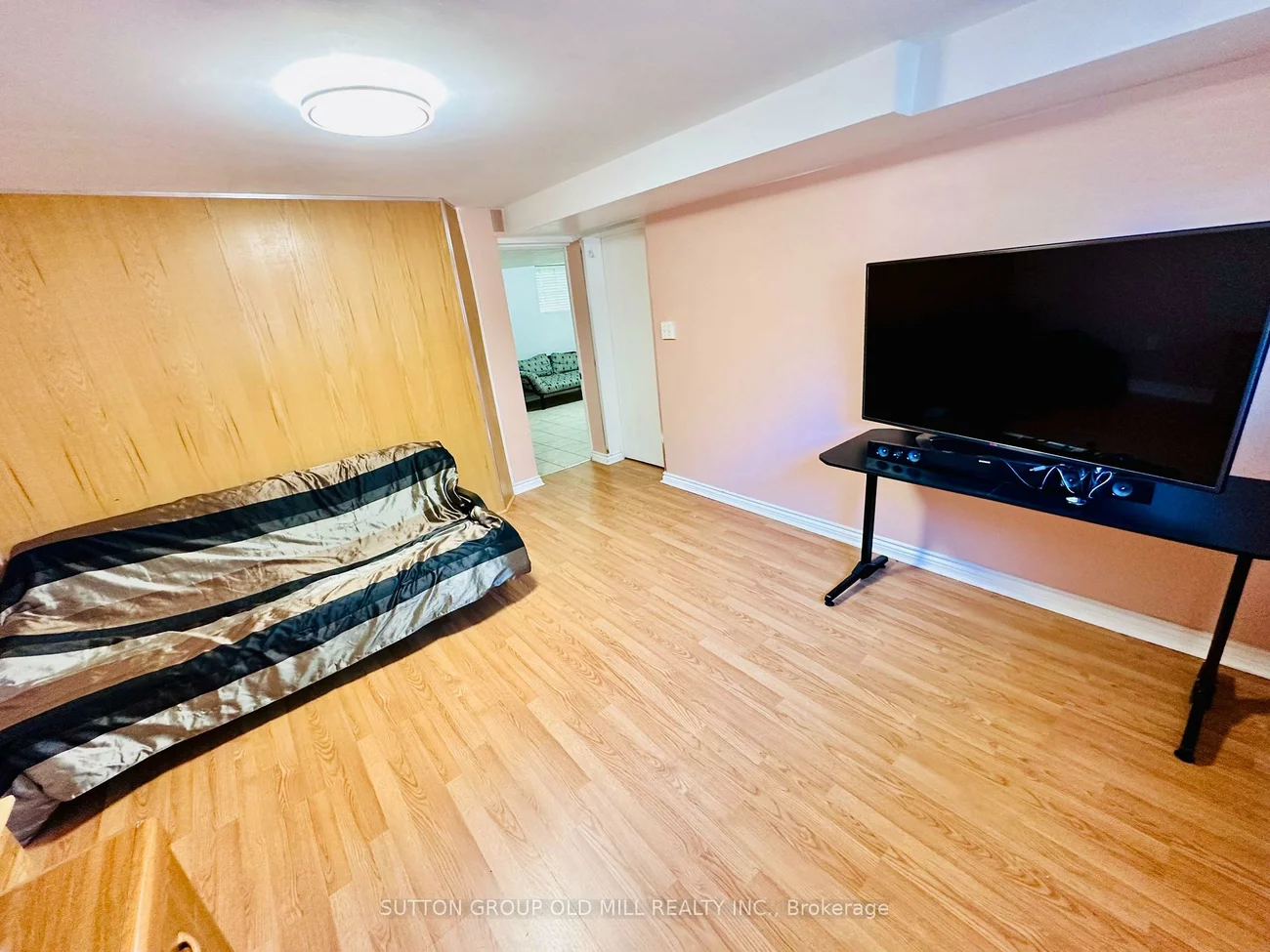 232, Aldercrest, Alderwood, Toronto