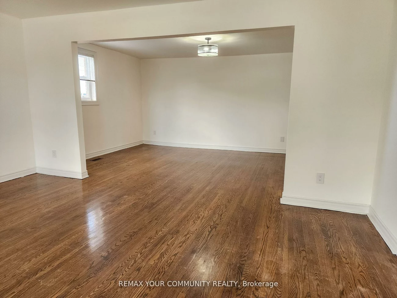 214, Pellatt, Humberlea-Pelmo Park W4, Toronto