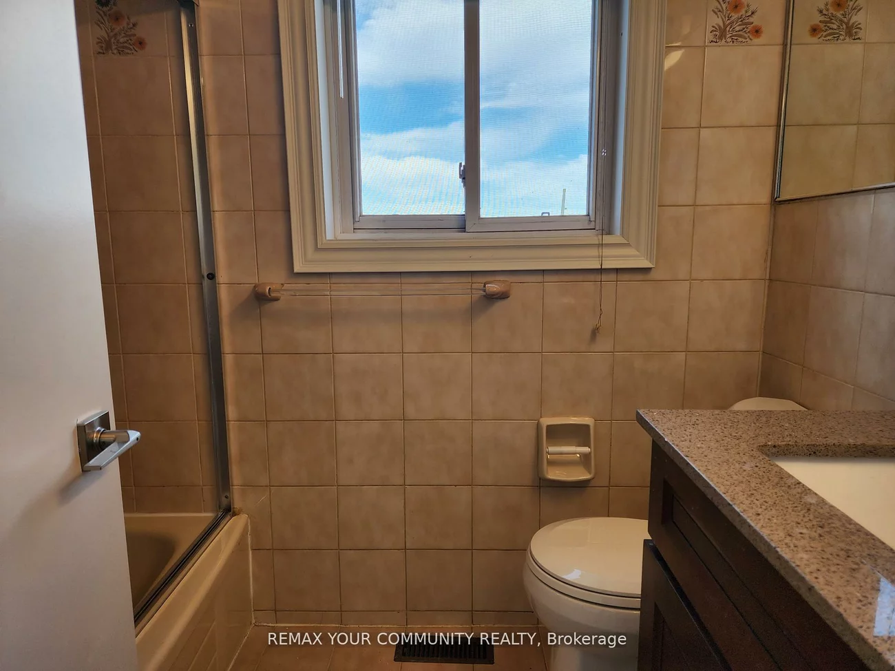 214, Pellatt, Humberlea-Pelmo Park W4, Toronto