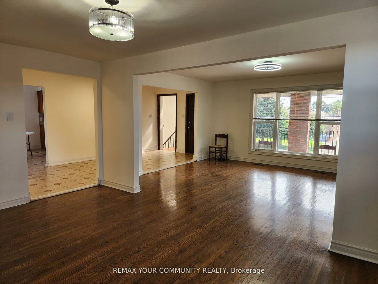 214, Pellatt, Humberlea-Pelmo Park W4, Toronto