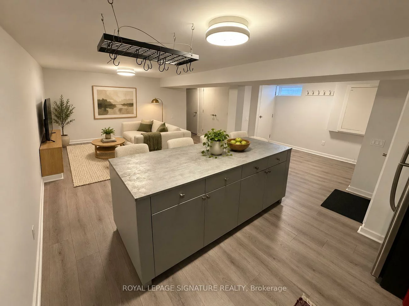 289, Beta, Alderwood, Toronto