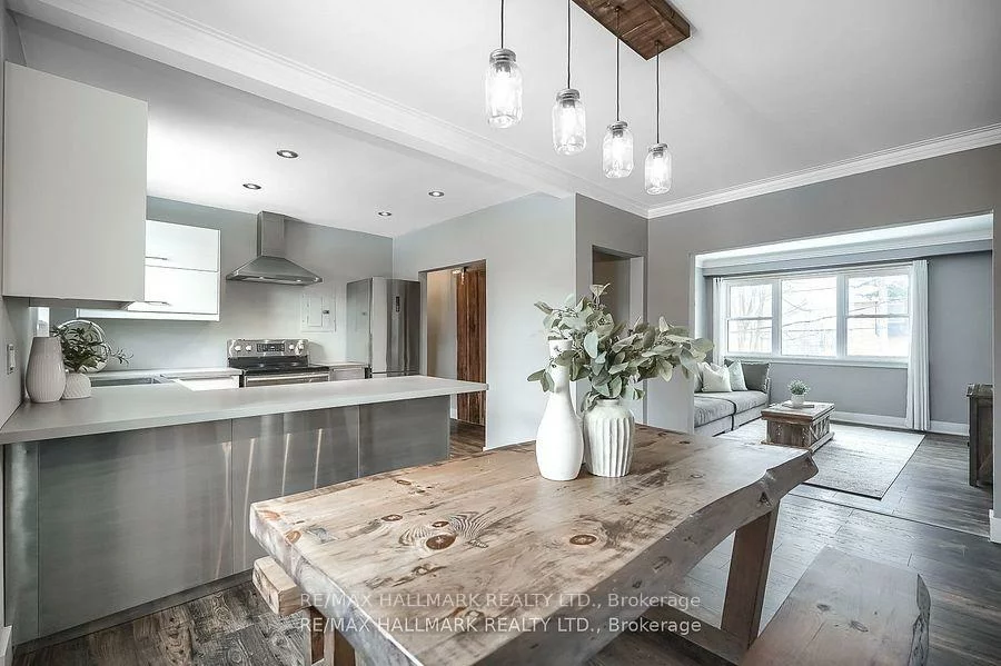 6, Thirty First, Long Branch, Toronto