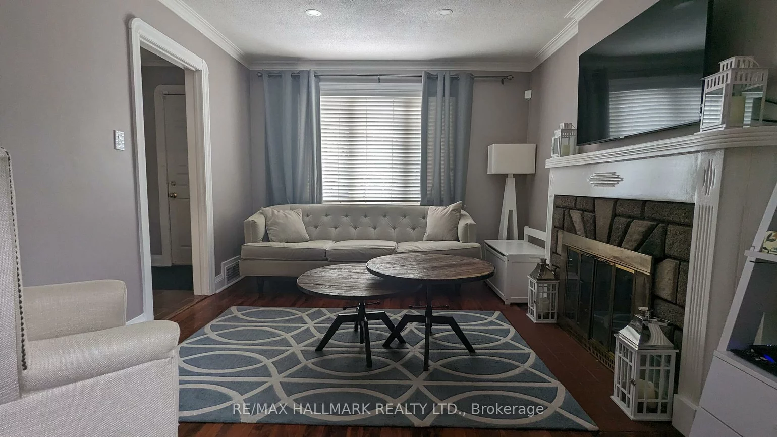 342, Whitmore, Briar Hill-Belgravia, Toronto