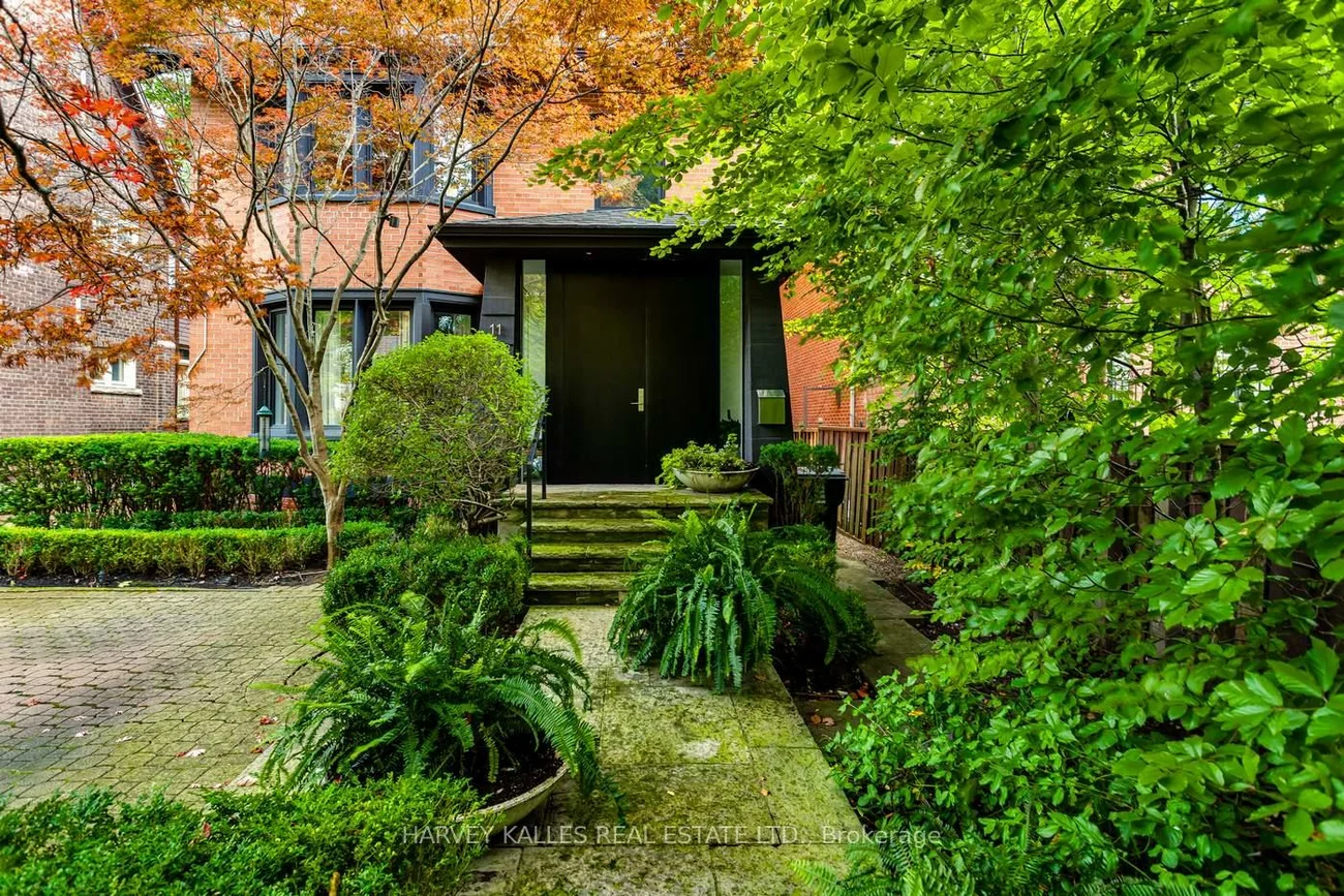 11, Shorncliffe, Casa Loma, Toronto
