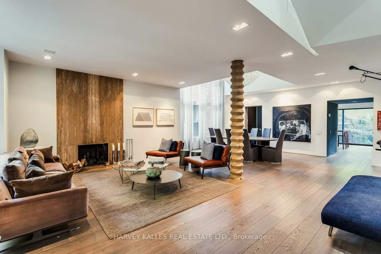 11, Shorncliffe, Casa Loma, Toronto