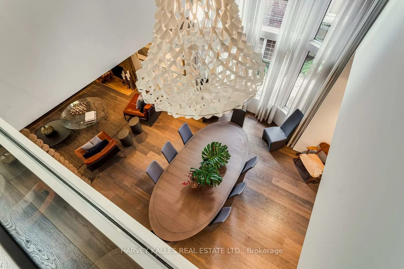 11, Shorncliffe, Casa Loma, Toronto