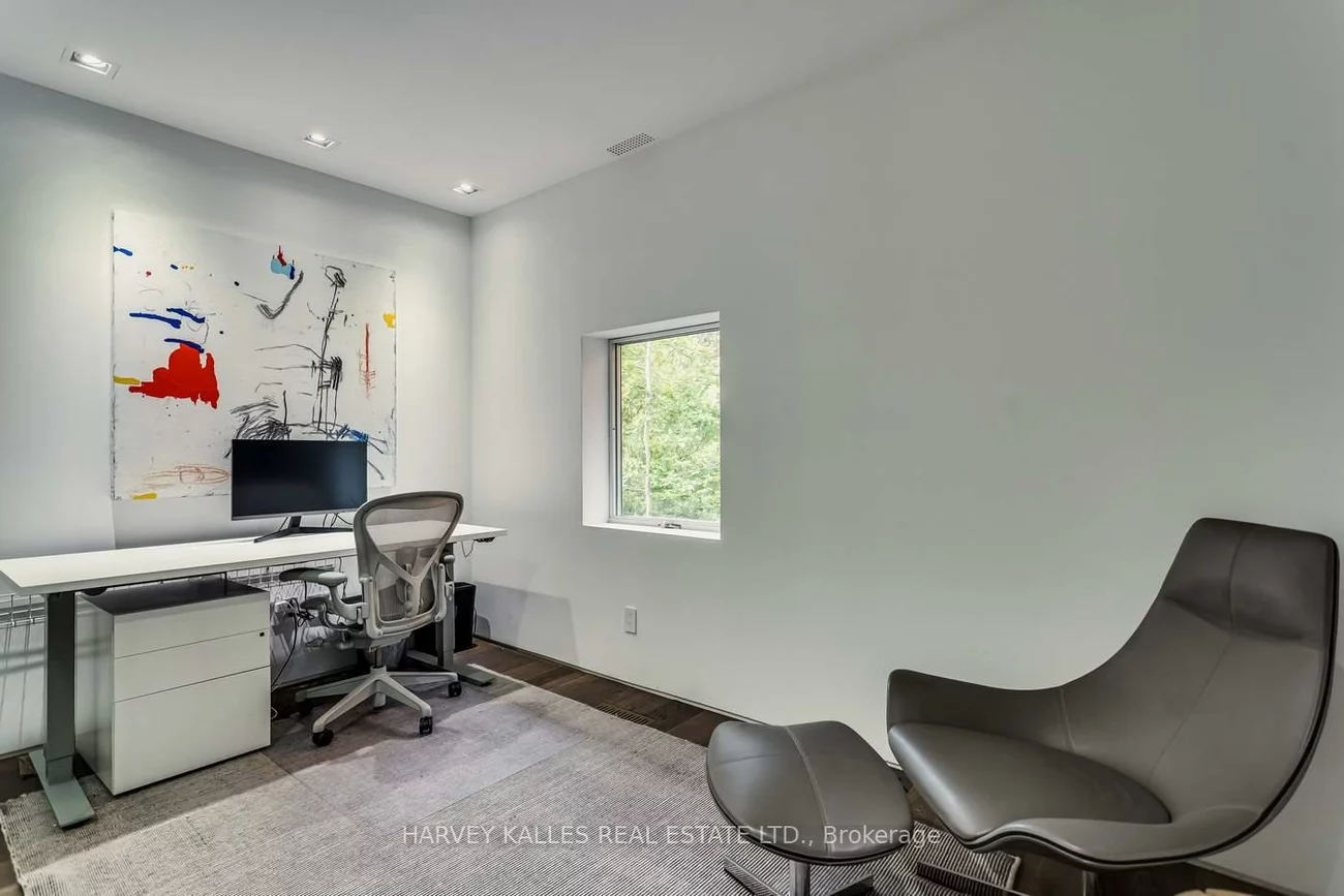11, Shorncliffe, Casa Loma, Toronto