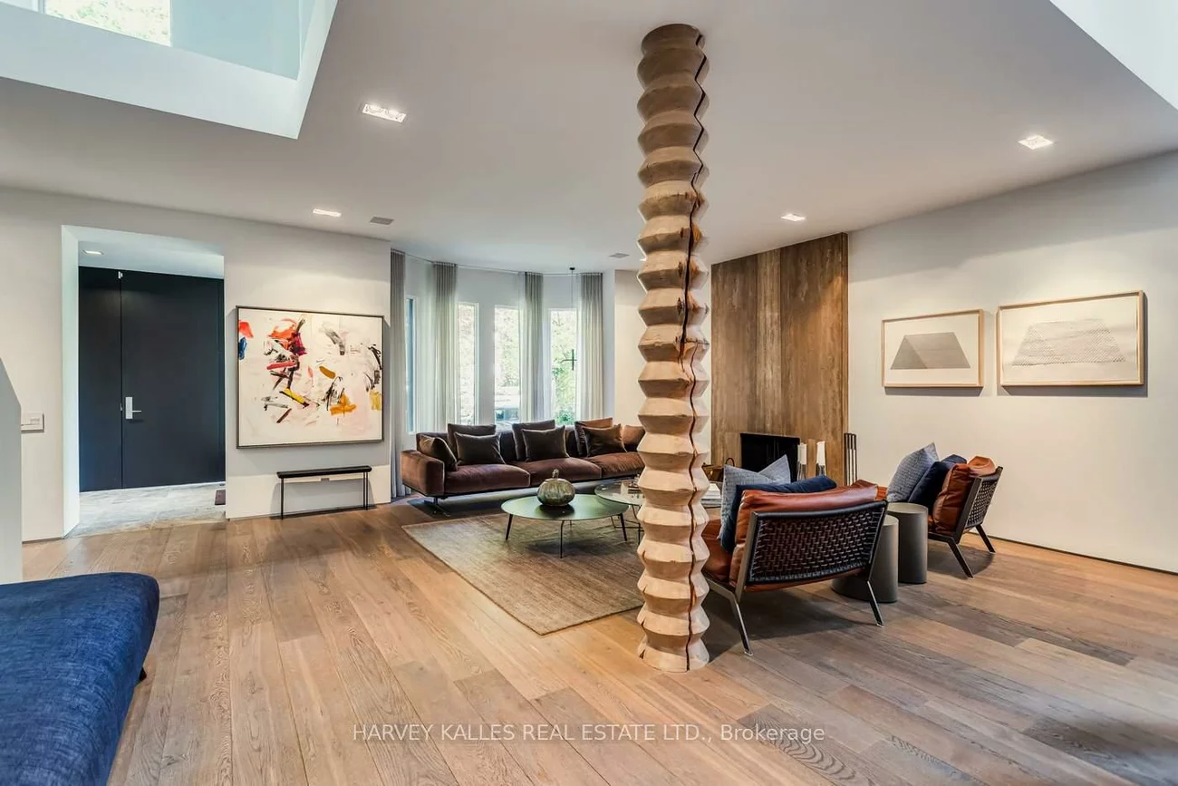 11, Shorncliffe, Casa Loma, Toronto