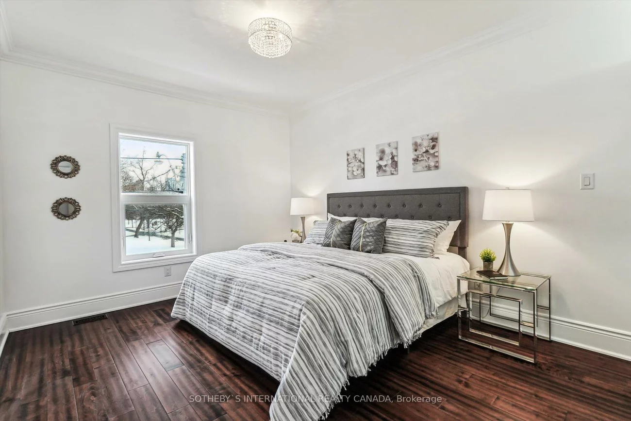 290, Bathurst, Trinity-Bellwoods, Toronto