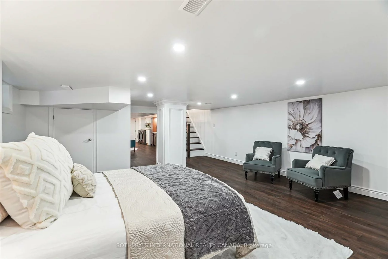 290, Bathurst, Trinity-Bellwoods, Toronto