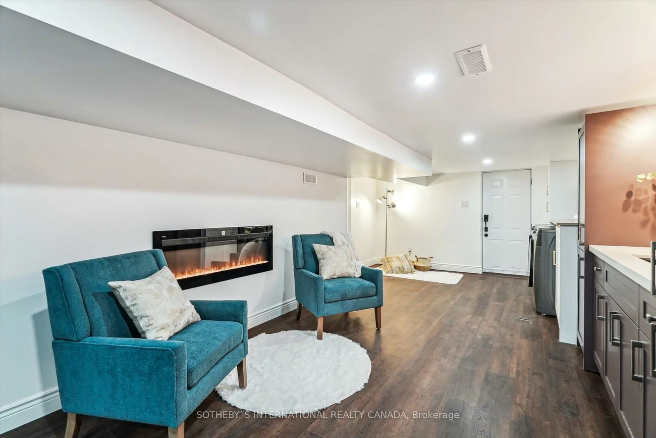 290, Bathurst, Trinity-Bellwoods, Toronto