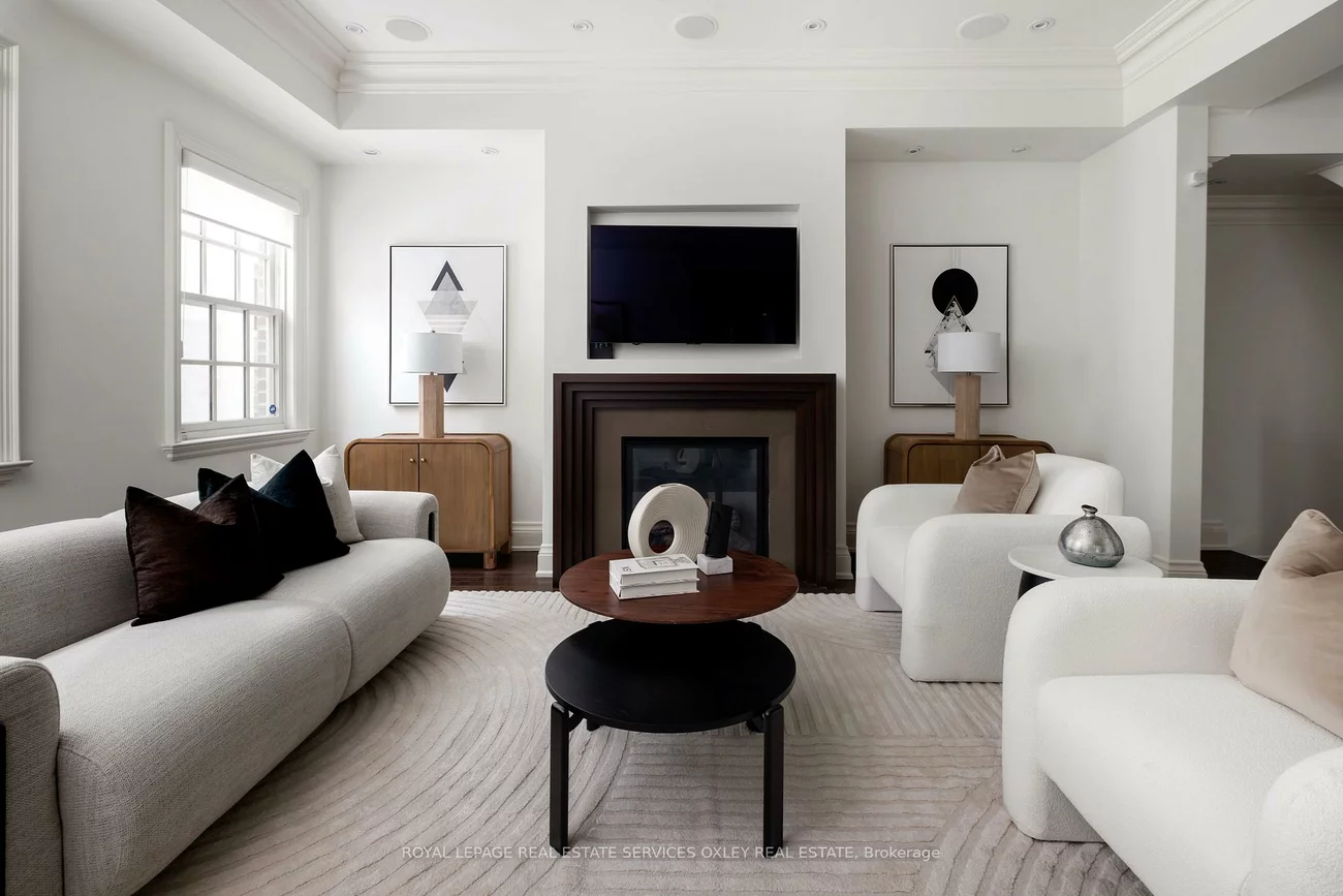 22, Birch, Yonge-St. Clair, Toronto