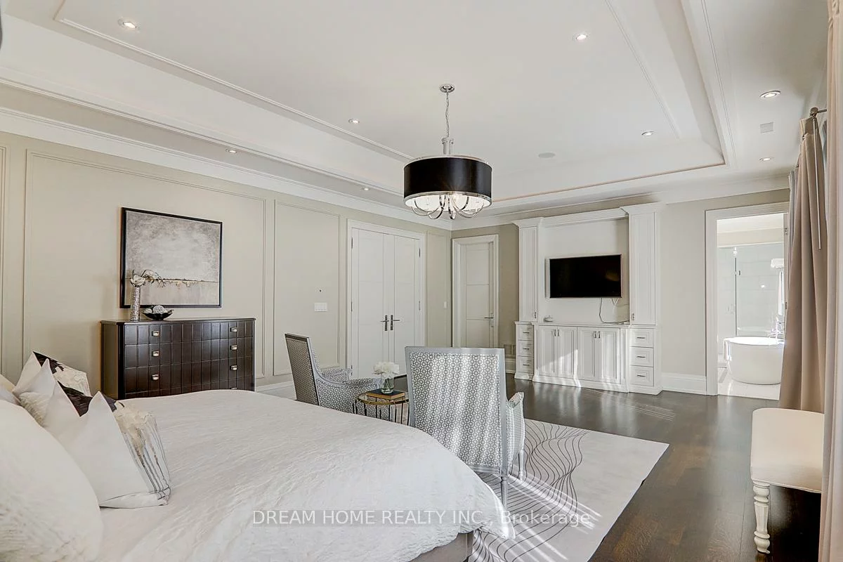 225, Dunforest, Willowdale East, Toronto