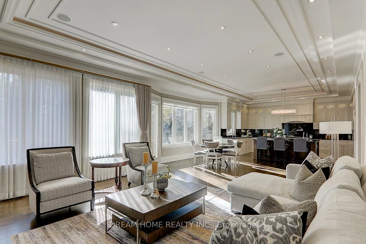 225, Dunforest, Willowdale East, Toronto
