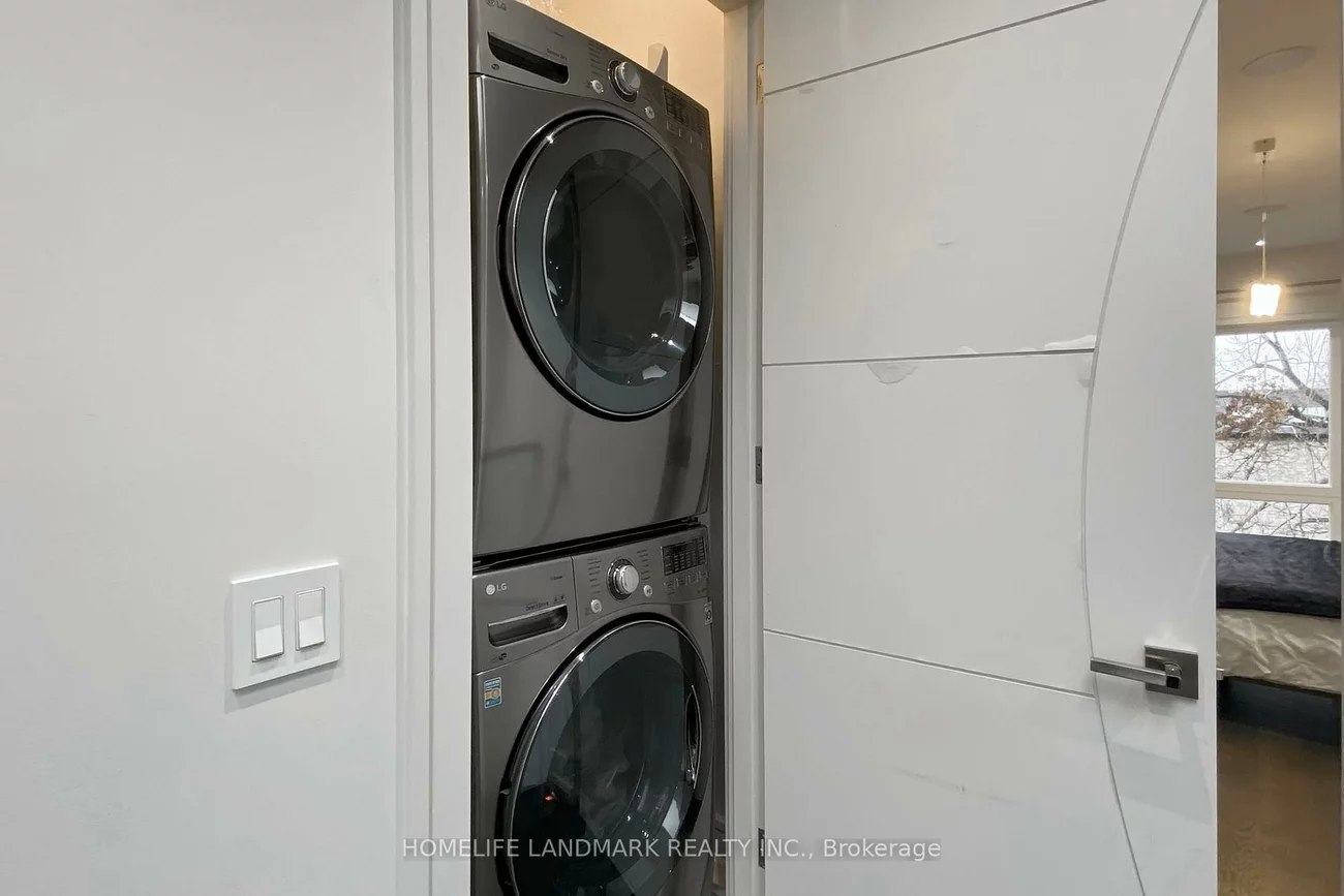 301, Jedburgh, Lawrence Park North, Toronto