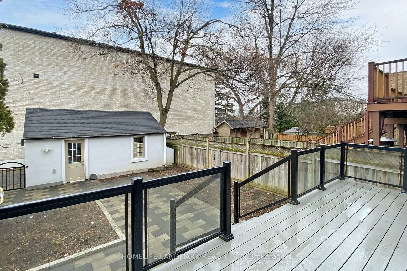 301, Jedburgh, Lawrence Park North, Toronto