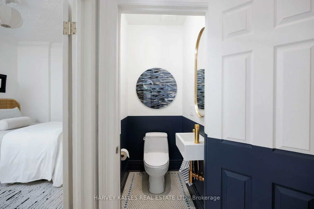 11, Hawthorn, Rosedale-Moore Park, Toronto