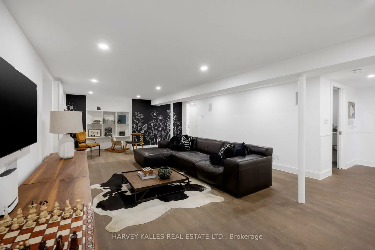 11, Hawthorn, Rosedale-Moore Park, Toronto