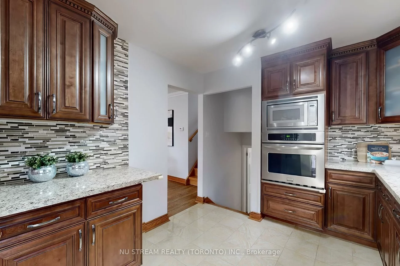 196, Robert Hicks, Westminster-Branson, Toronto