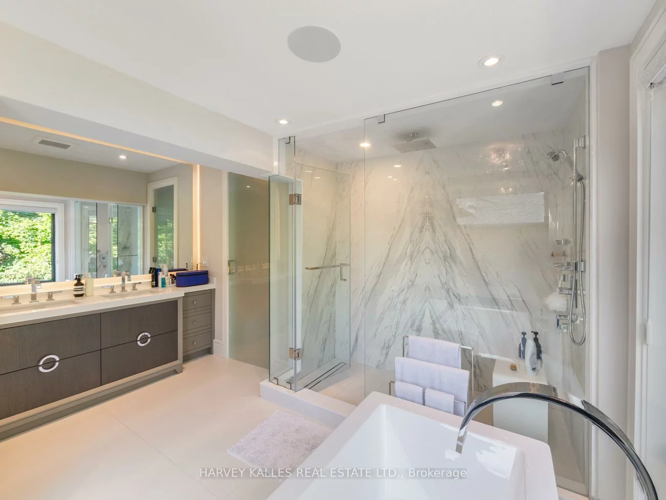 6, Hillholm, Forest Hill South, Toronto