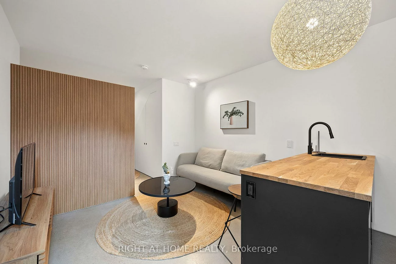 259, Lisgar, Little Portugal, Toronto