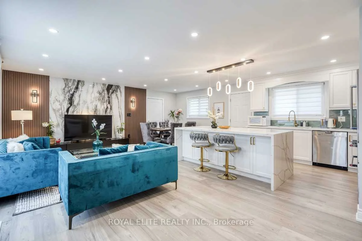 2, Lesgay, Don Valley Village, Toronto