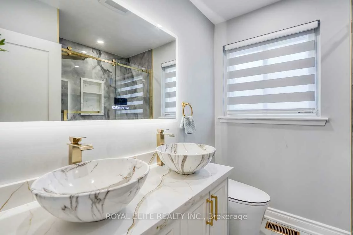 2, Lesgay, Don Valley Village, Toronto