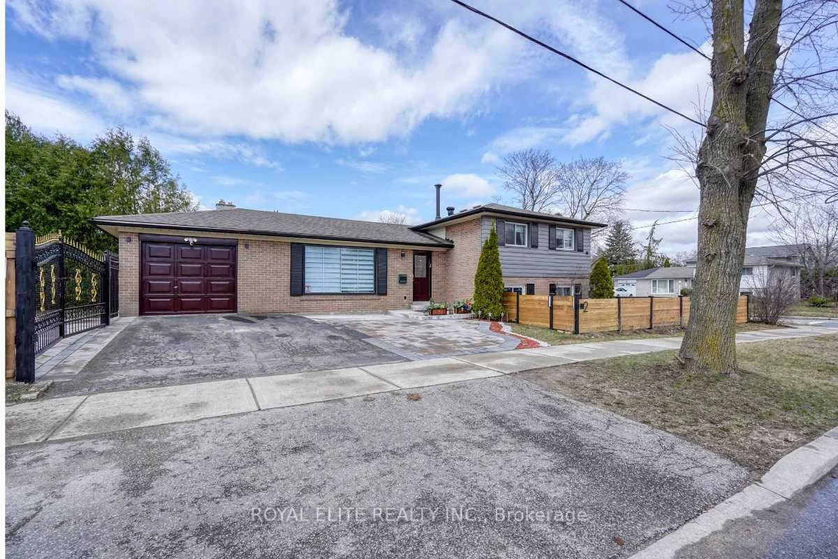 2, Lesgay, Don Valley Village, Toronto