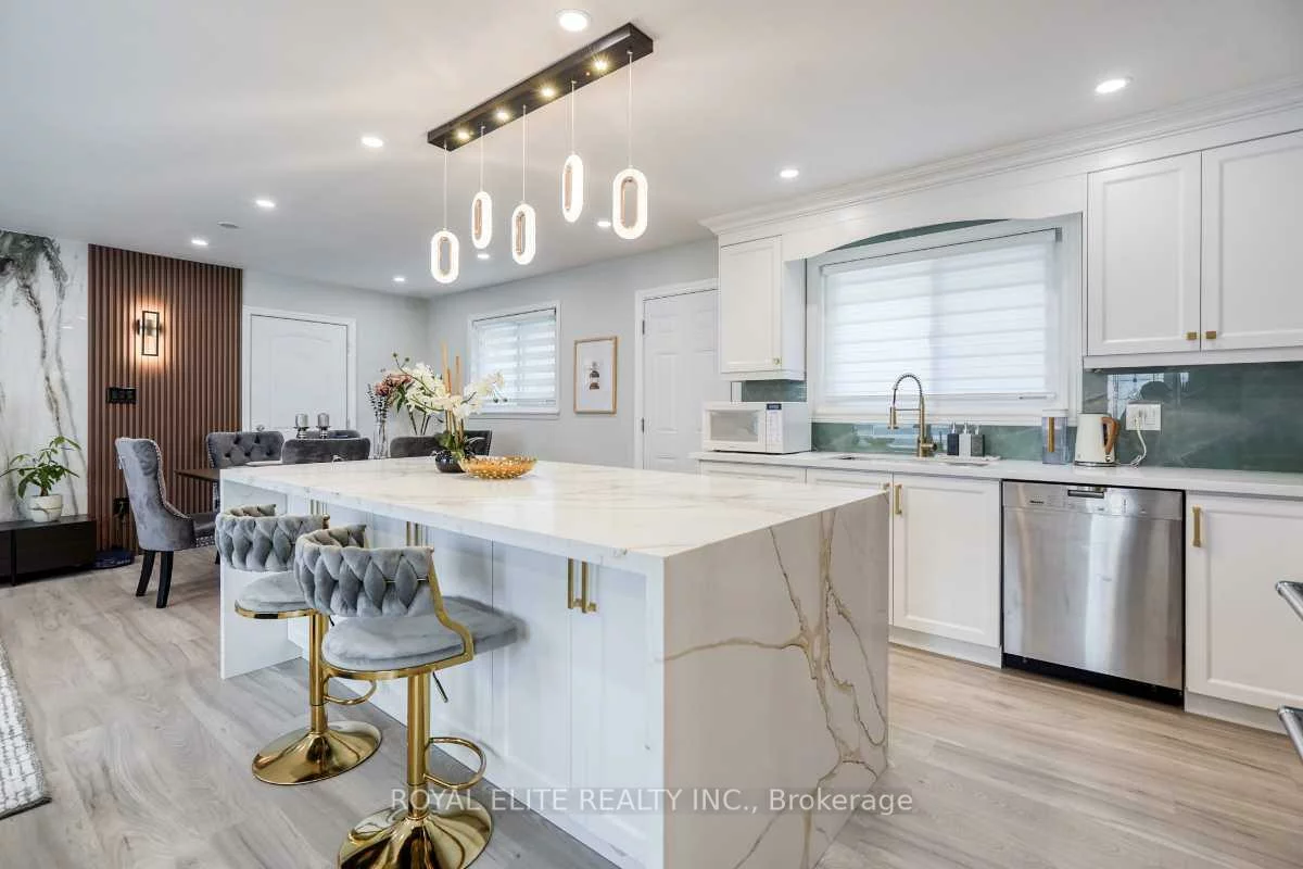 2, Lesgay, Don Valley Village, Toronto