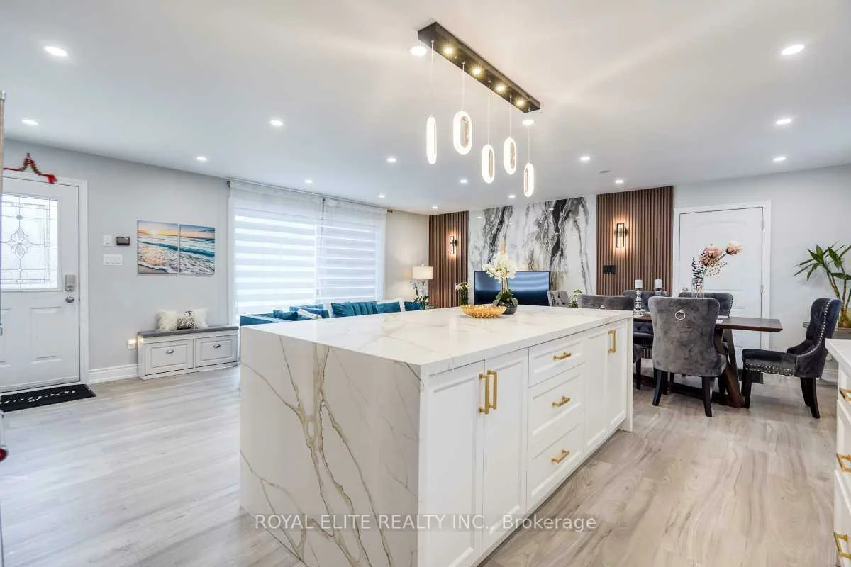 2, Lesgay, Don Valley Village, Toronto