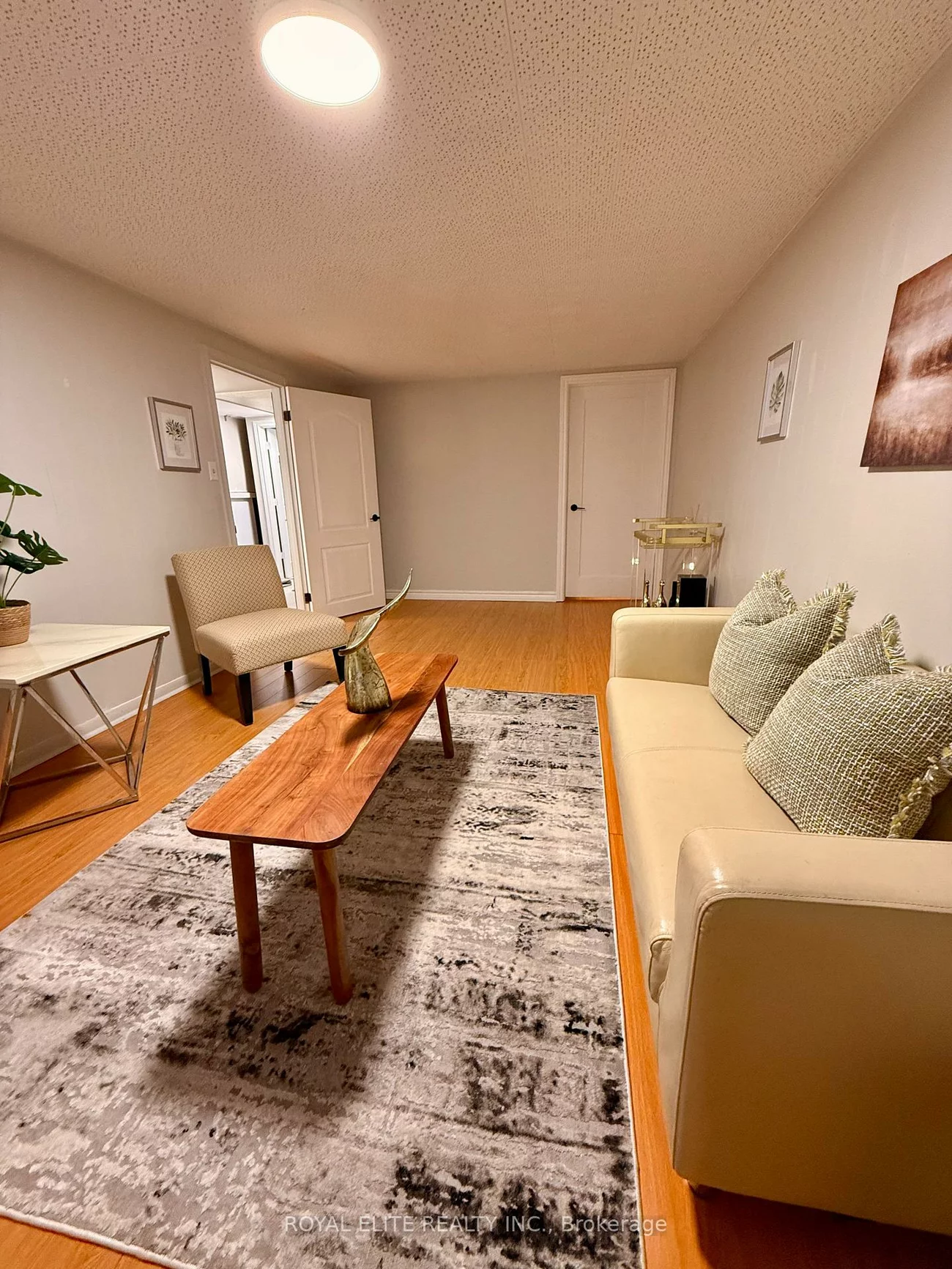2, Lesgay, Don Valley Village, Toronto