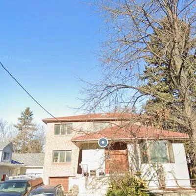 16, Connaught, Newtonbrook West, Toronto