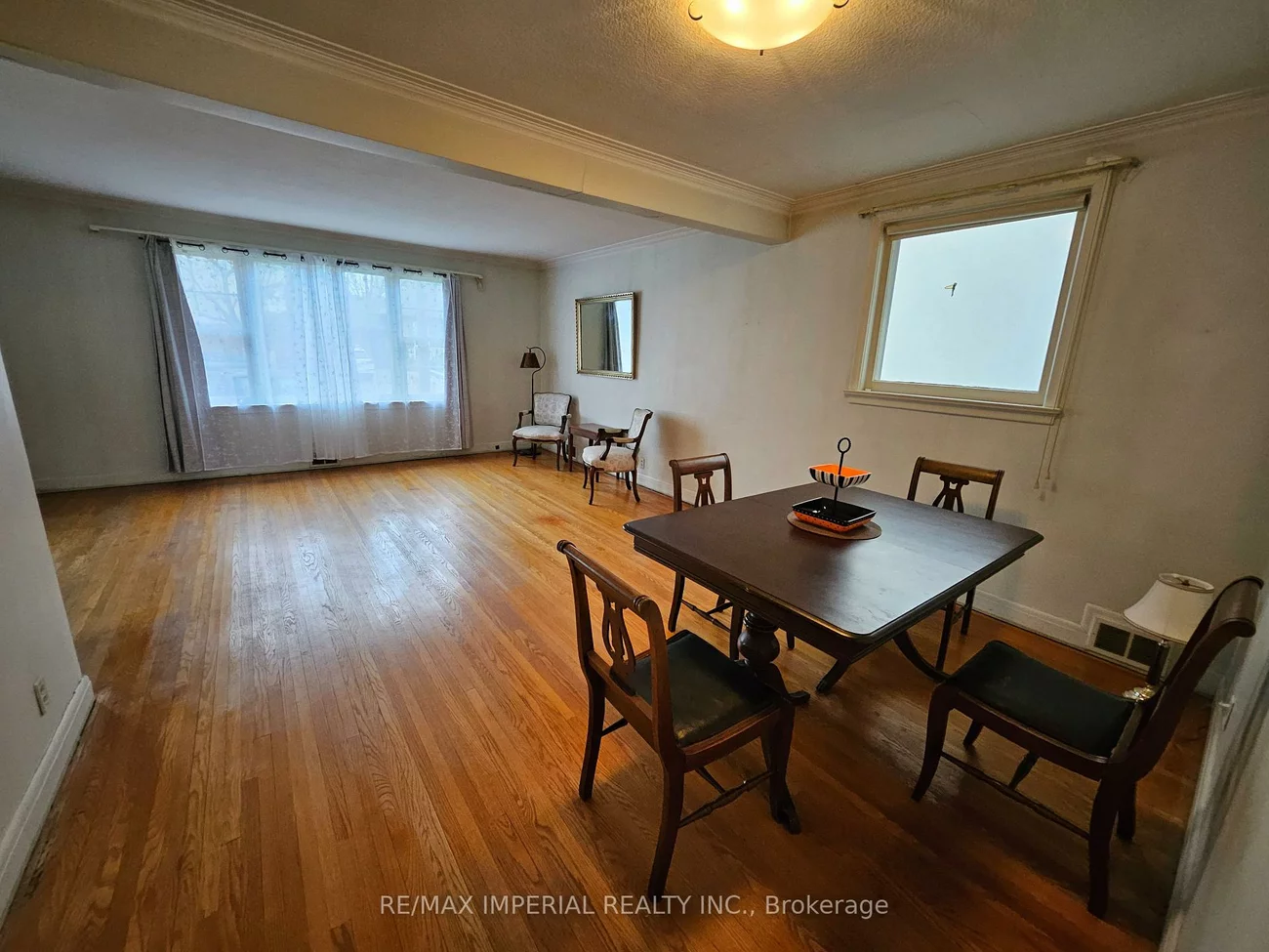 76, Gwendolen, Lansing-Westgate, Toronto