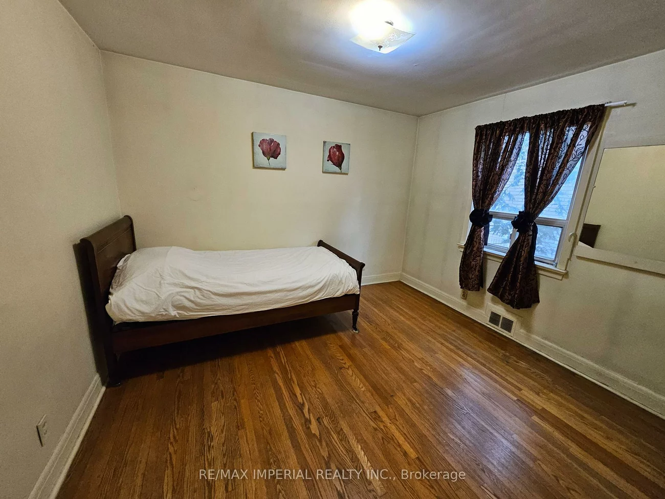 76, Gwendolen, Lansing-Westgate, Toronto