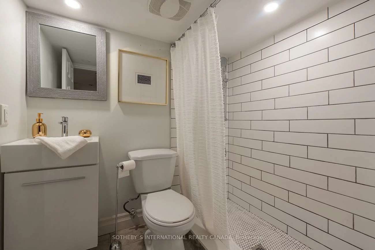 64, Foxley, Trinity-Bellwoods, Toronto