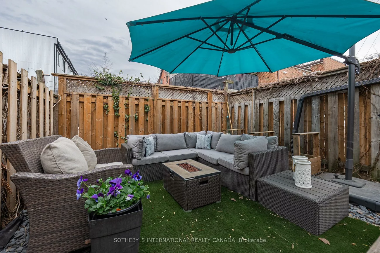 64, Foxley, Trinity-Bellwoods, Toronto