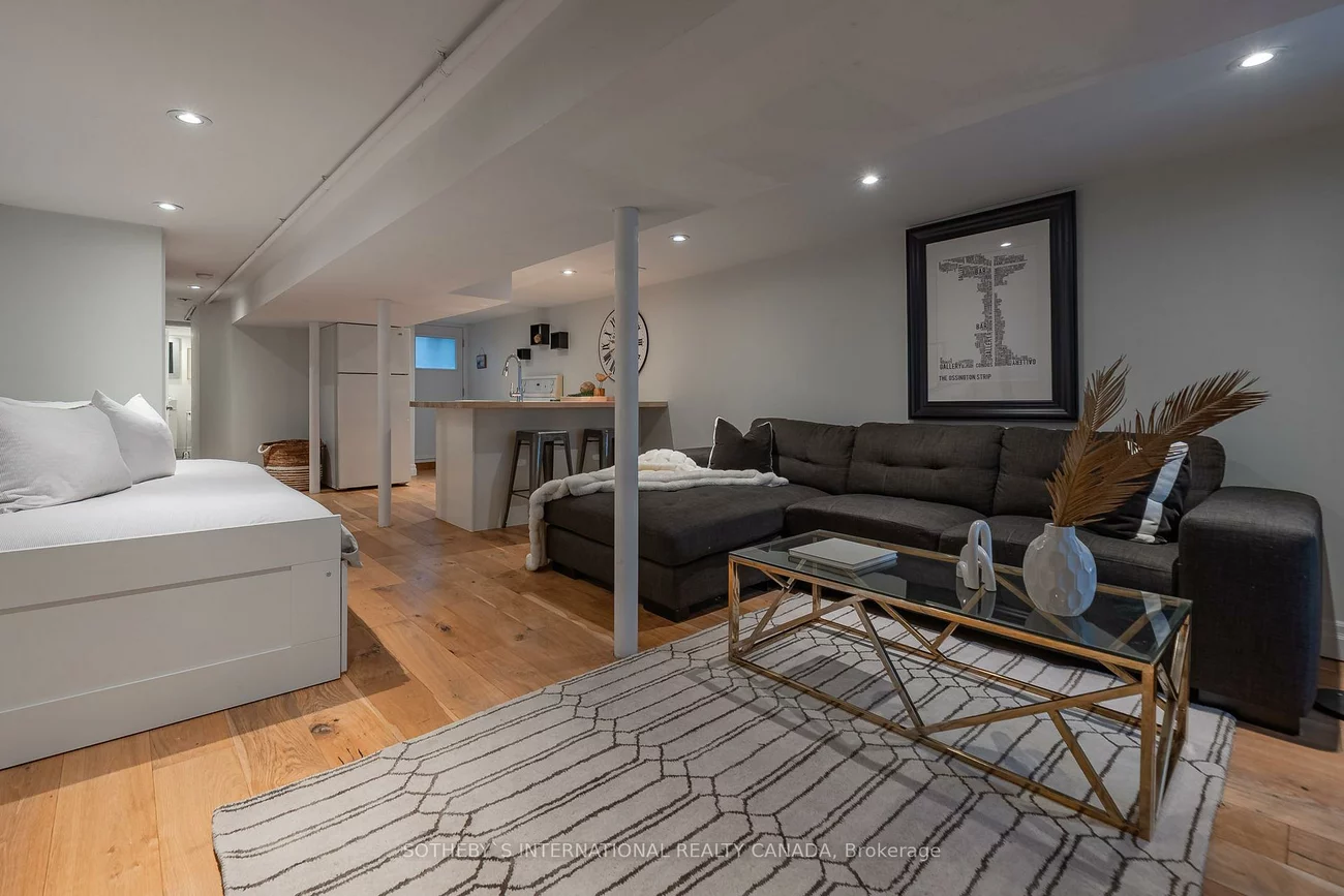 64, Foxley, Trinity-Bellwoods, Toronto