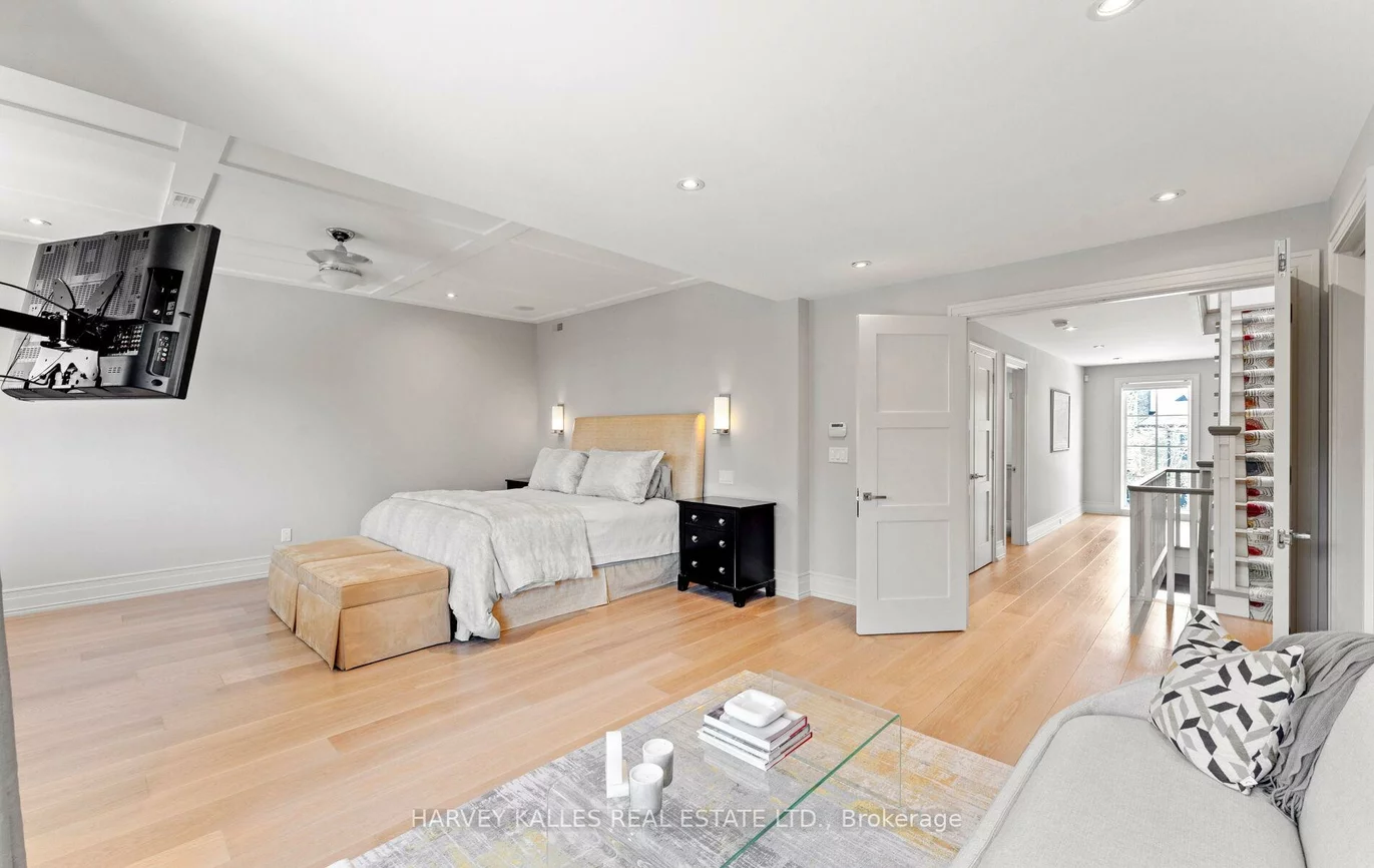 7, Dunloe, Forest Hill South, Toronto
