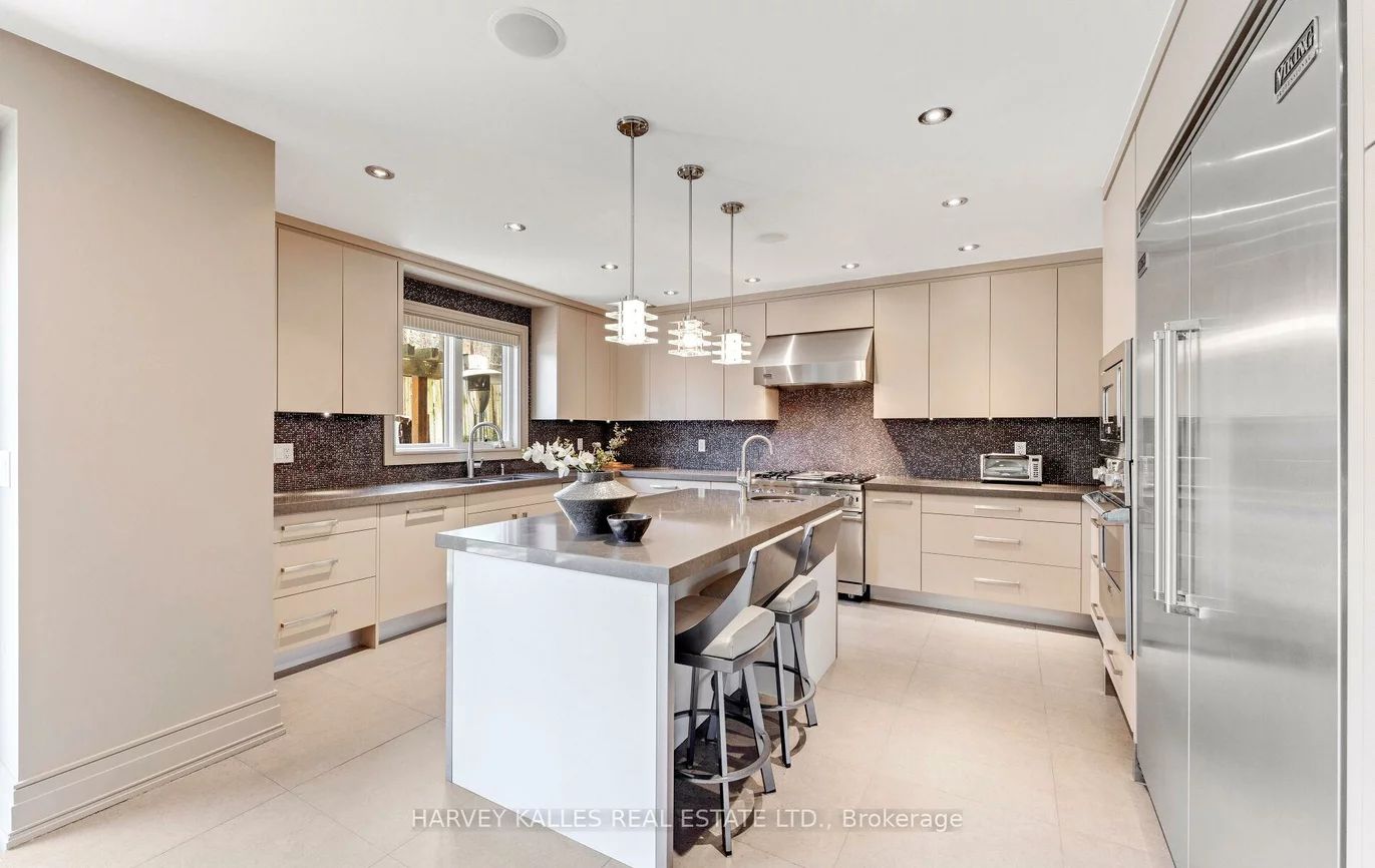 7, Dunloe, Forest Hill South, Toronto