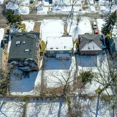 10, Waring, Willowdale East, Toronto