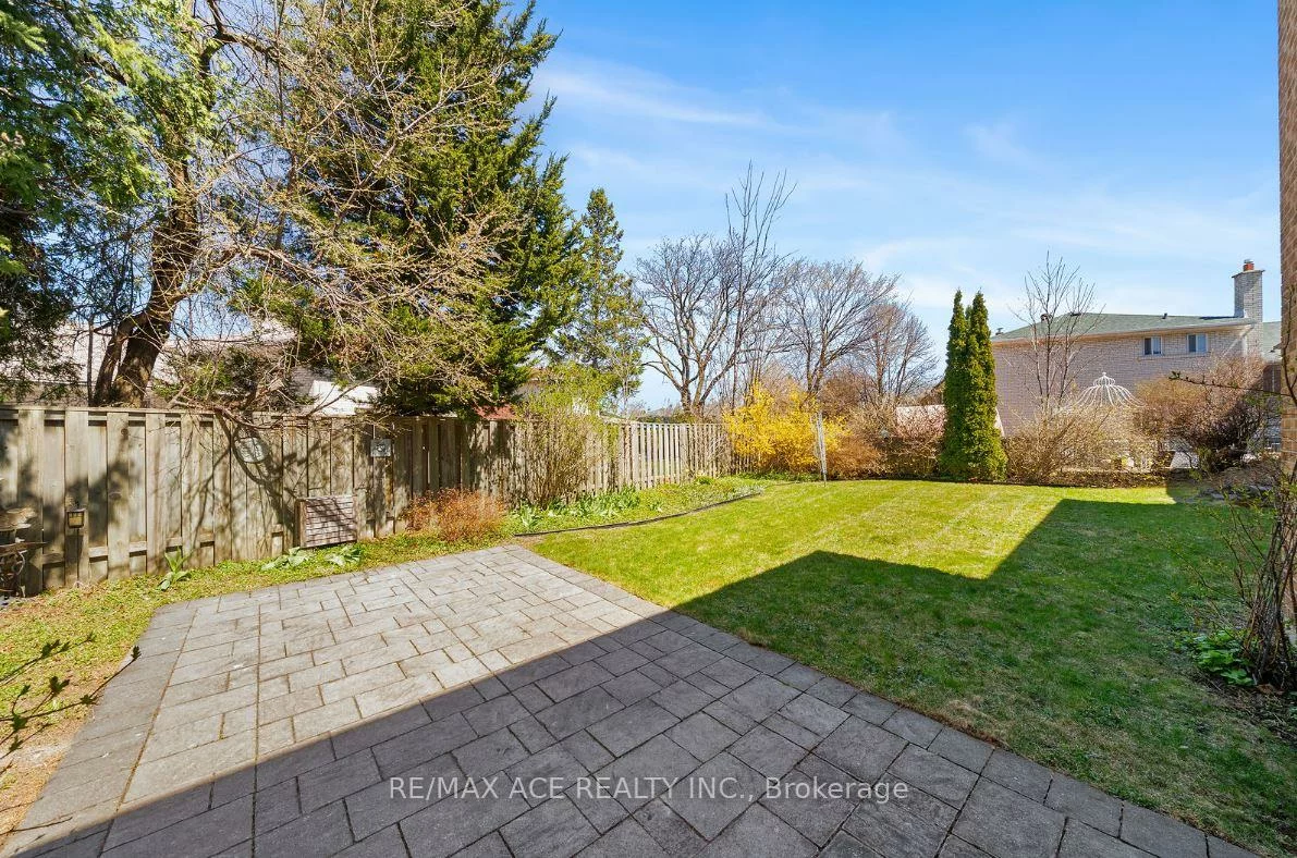 6, Oldborough, Don Valley Village, Toronto