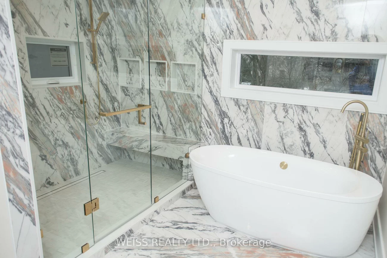 137, Bannockburn, Bedford Park-Nortown, Toronto
