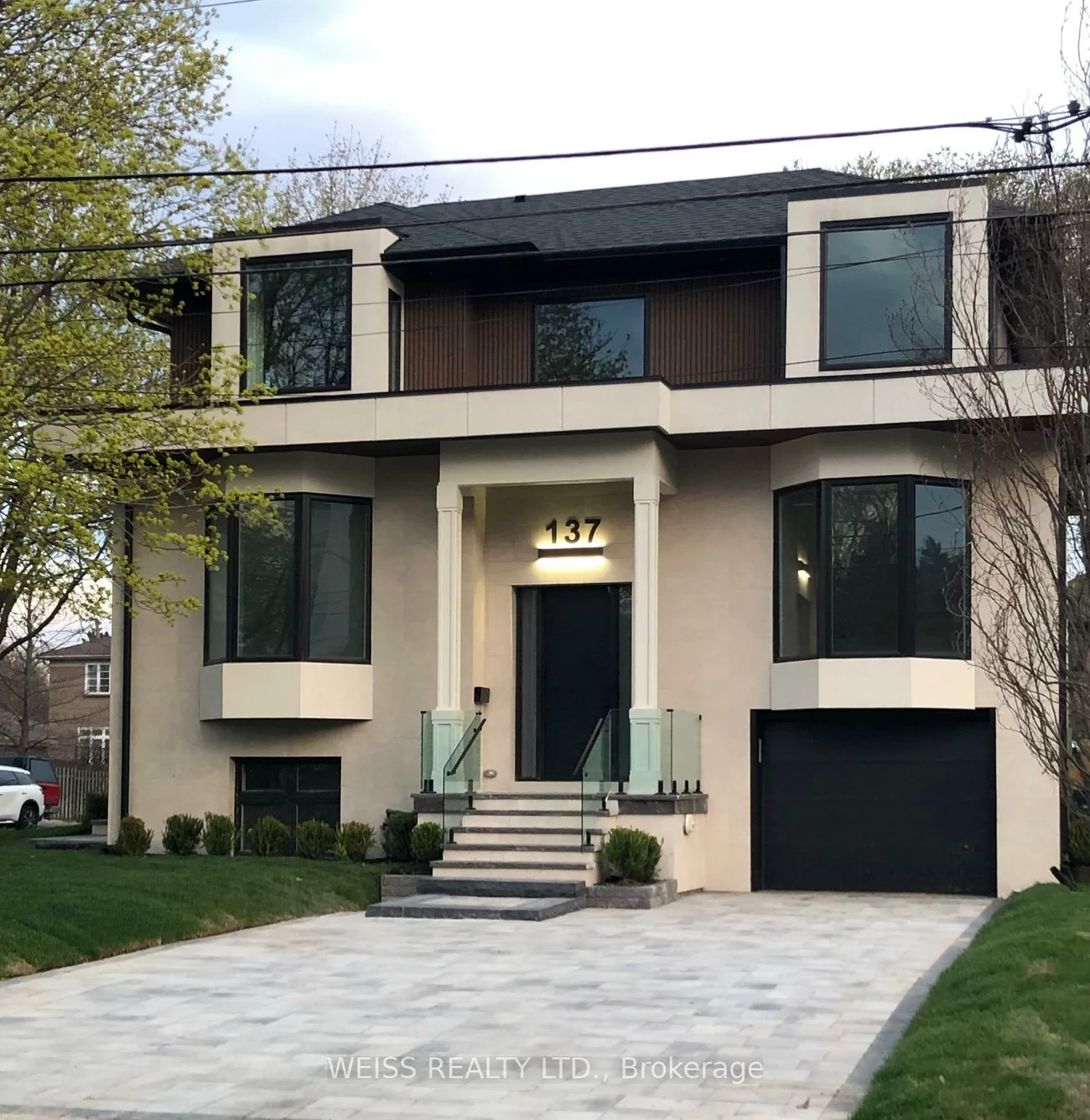 137, Bannockburn, Bedford Park-Nortown, Toronto