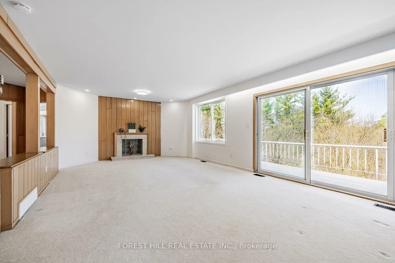 10, Courtwood, Bayview Village, Toronto