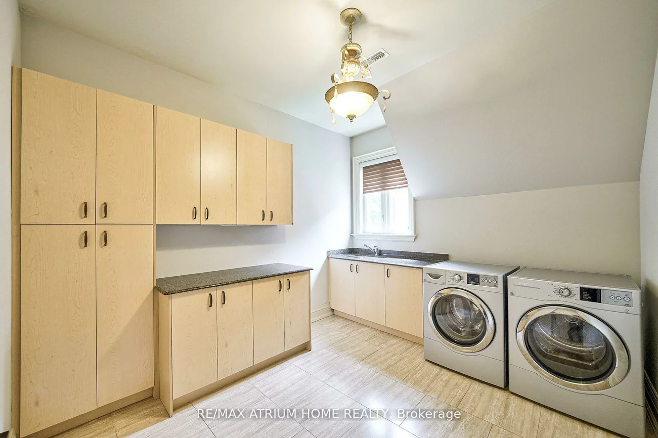 18, Heathcote, St. Andrew-Windfields, Toronto