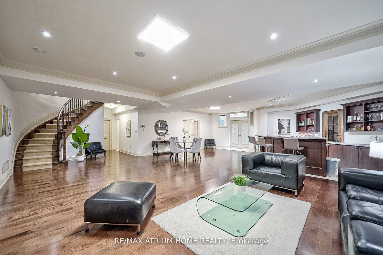 18, Heathcote, St. Andrew-Windfields, Toronto