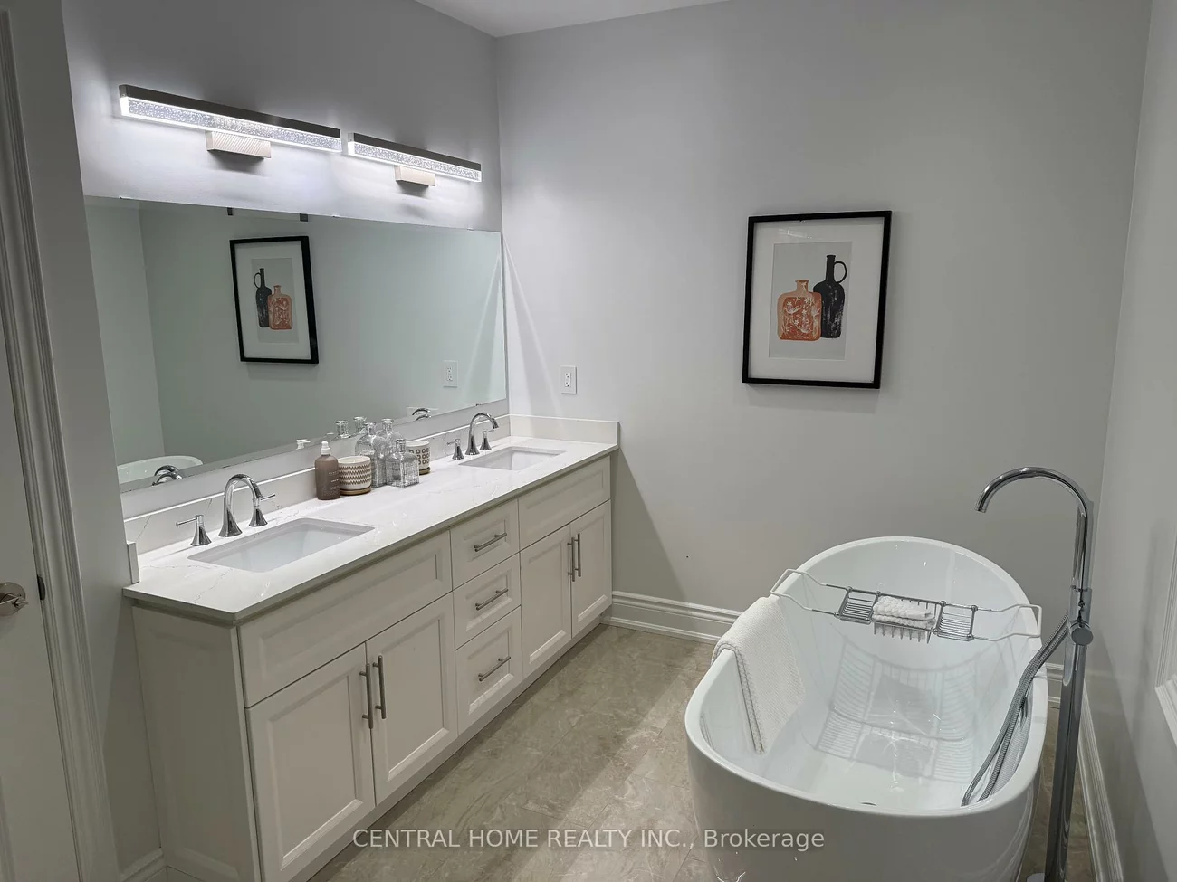 298, Poyntz, Lansing-Westgate, Toronto