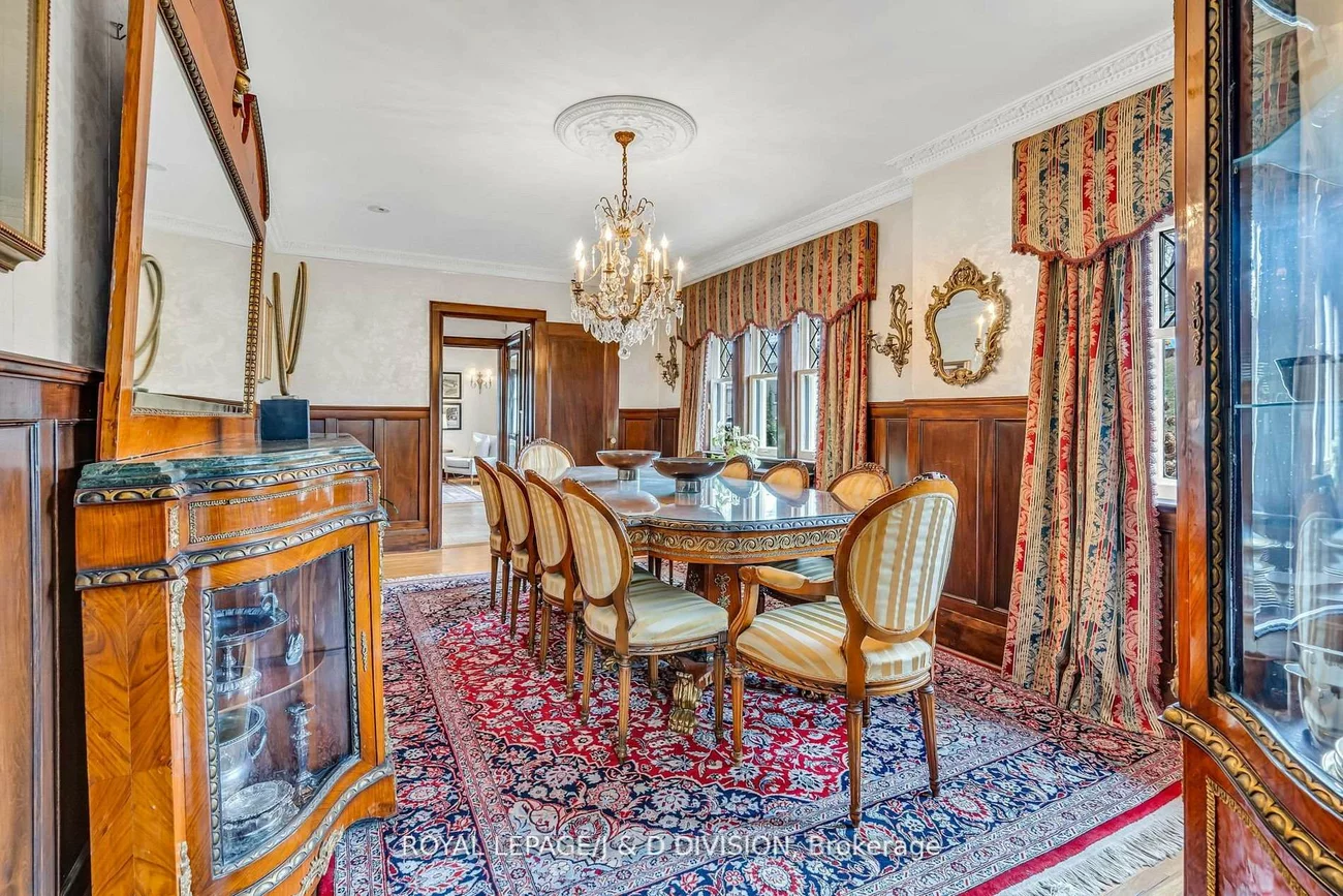 77, College View, Forest Hill South, Toronto