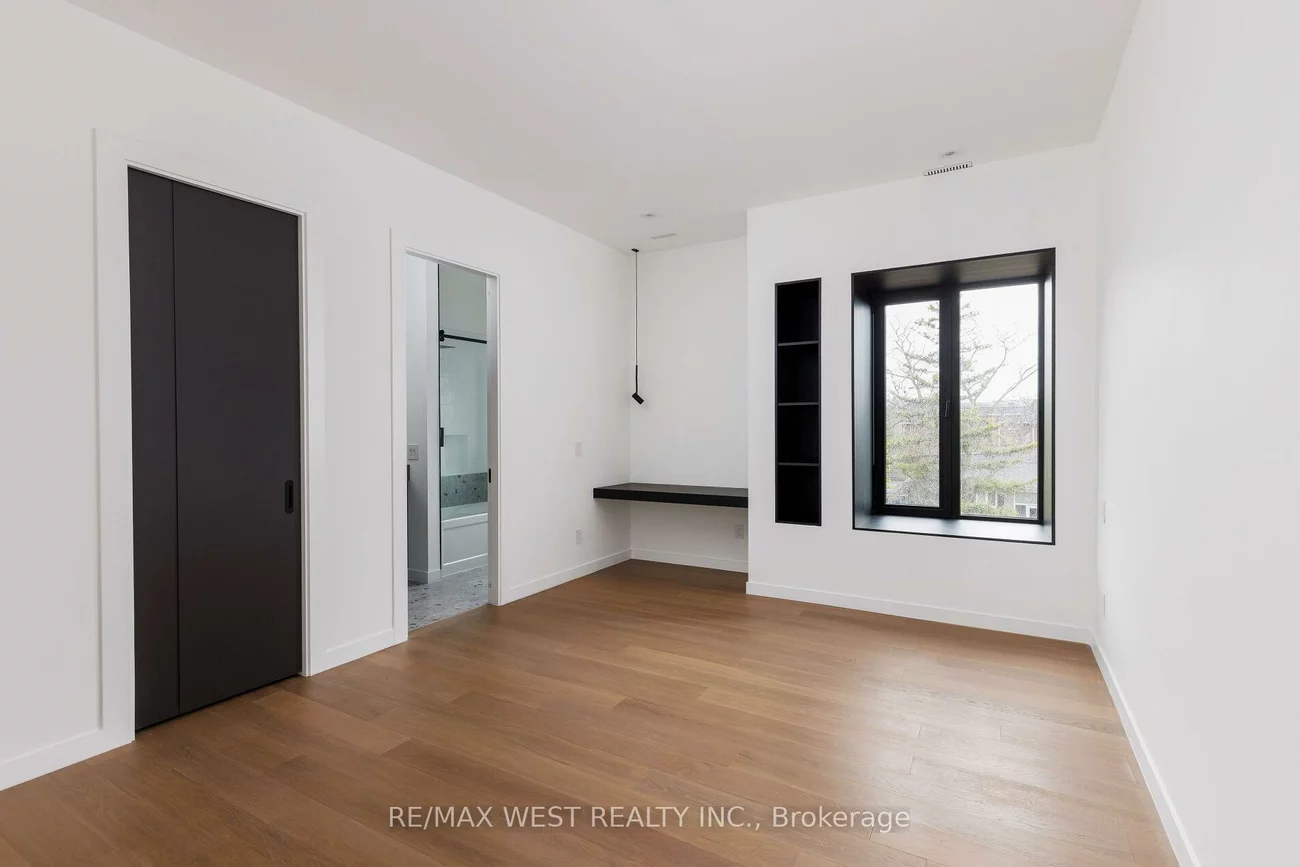 310, Patricia, Newtonbrook West, Toronto