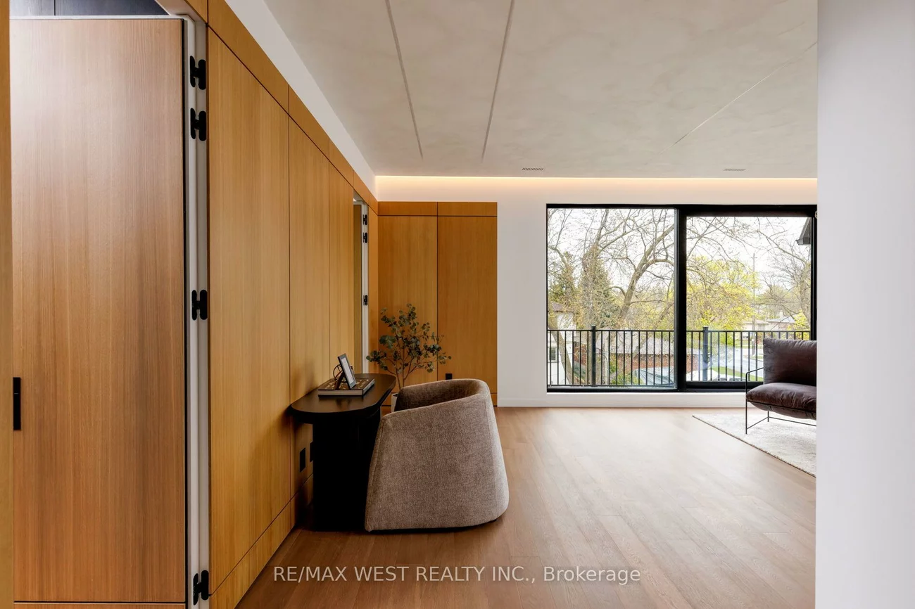 310, Patricia, Newtonbrook West, Toronto